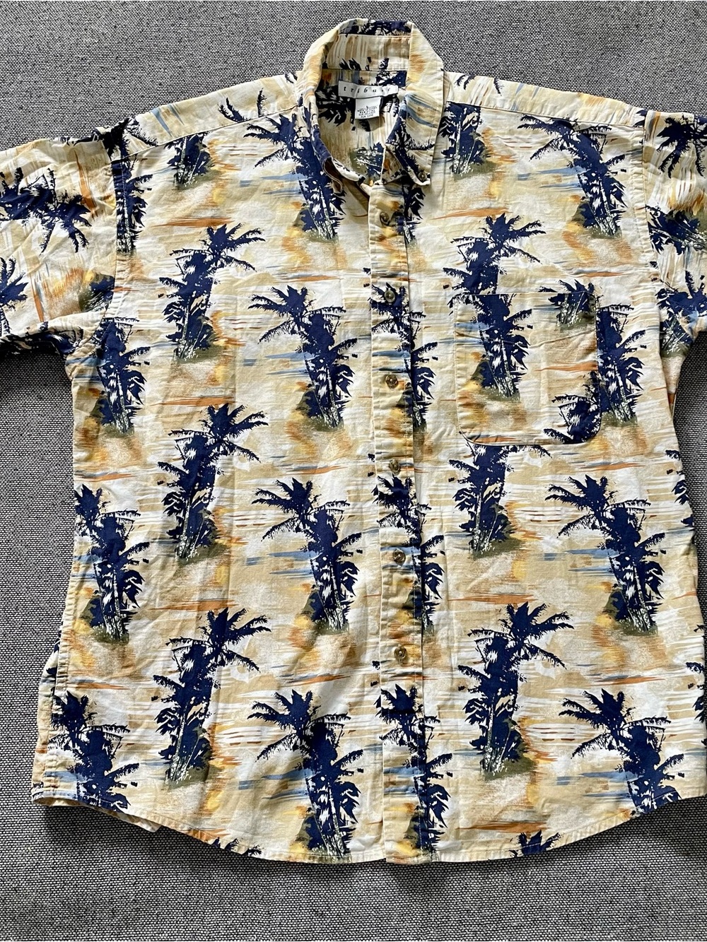 Casual Short-Sleeve Button-Down Palm Print Shirt - Navy on Cream